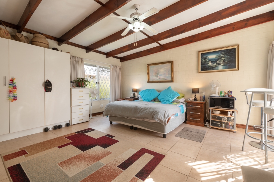 2 Bedroom Property for Sale in Bettys Bay Western Cape